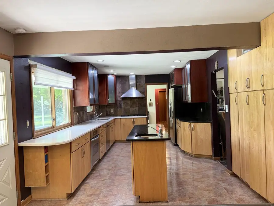 6964 N Braeburn LANE, Glendale, WI 53209 - #2