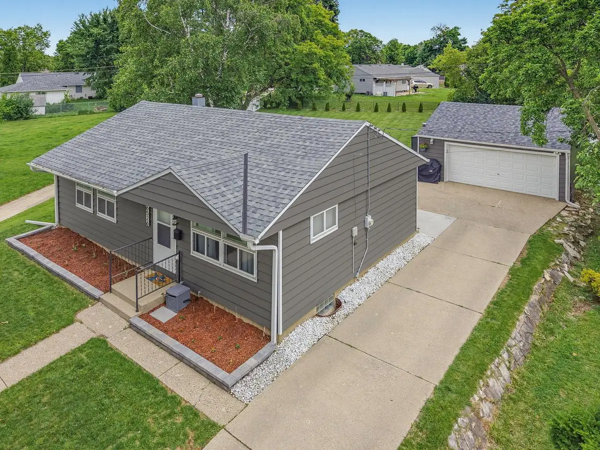 6526 W Burdick AVENUE, Milwaukee, WI 53219 - #1