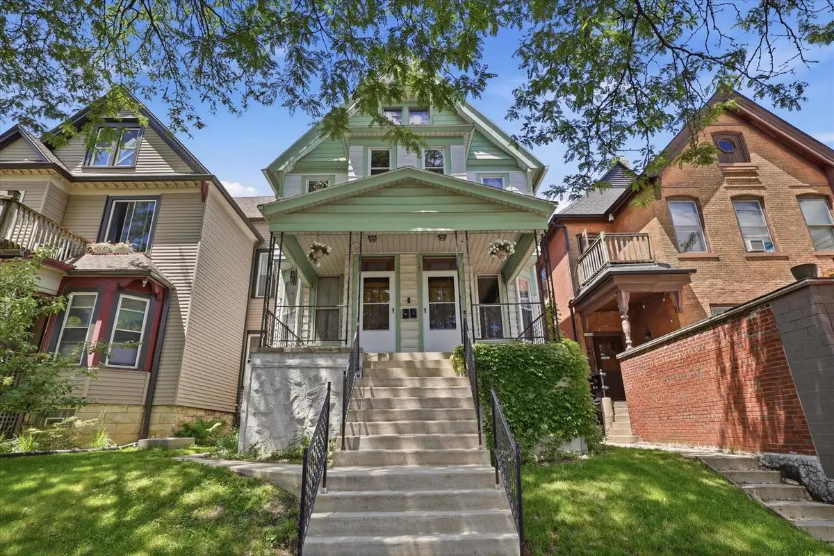 1685 N Humboldt AVENUE #1687, Milwaukee, WI 53202 - #1
