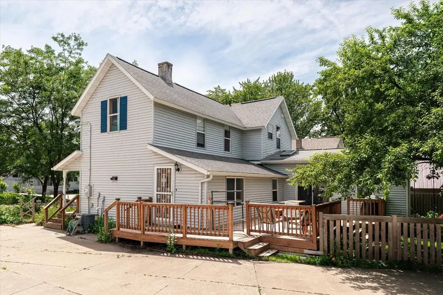 410 E Gillette STREET, Viroqua, WI 54665 - #2