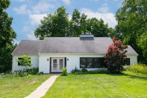 1345 Hickory Hill LANE, Brookfield, WI 53045