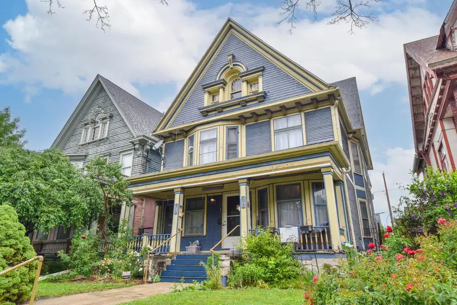2926 W Mckinley BOULEVARD #2928, Milwaukee, WI 53208 - #2