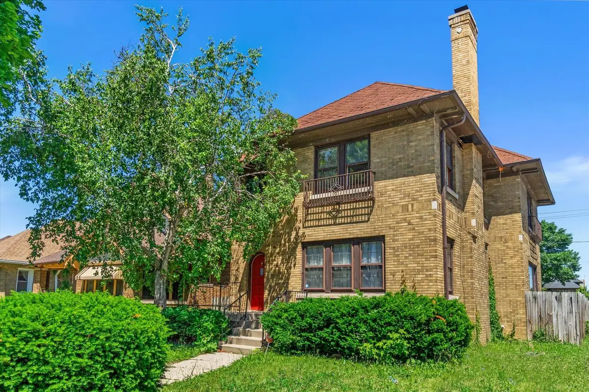2704 N 46th STREET, Milwaukee, WI 53210 - #1