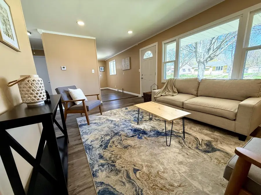 7009 W Carmen AVENUE, Milwaukee, WI 53218 - #2