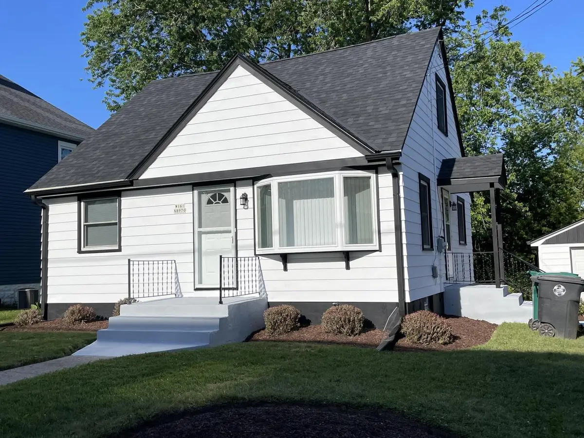 W161N8970 Hayes AVENUE, Menomonee Falls, WI 53051 - #1