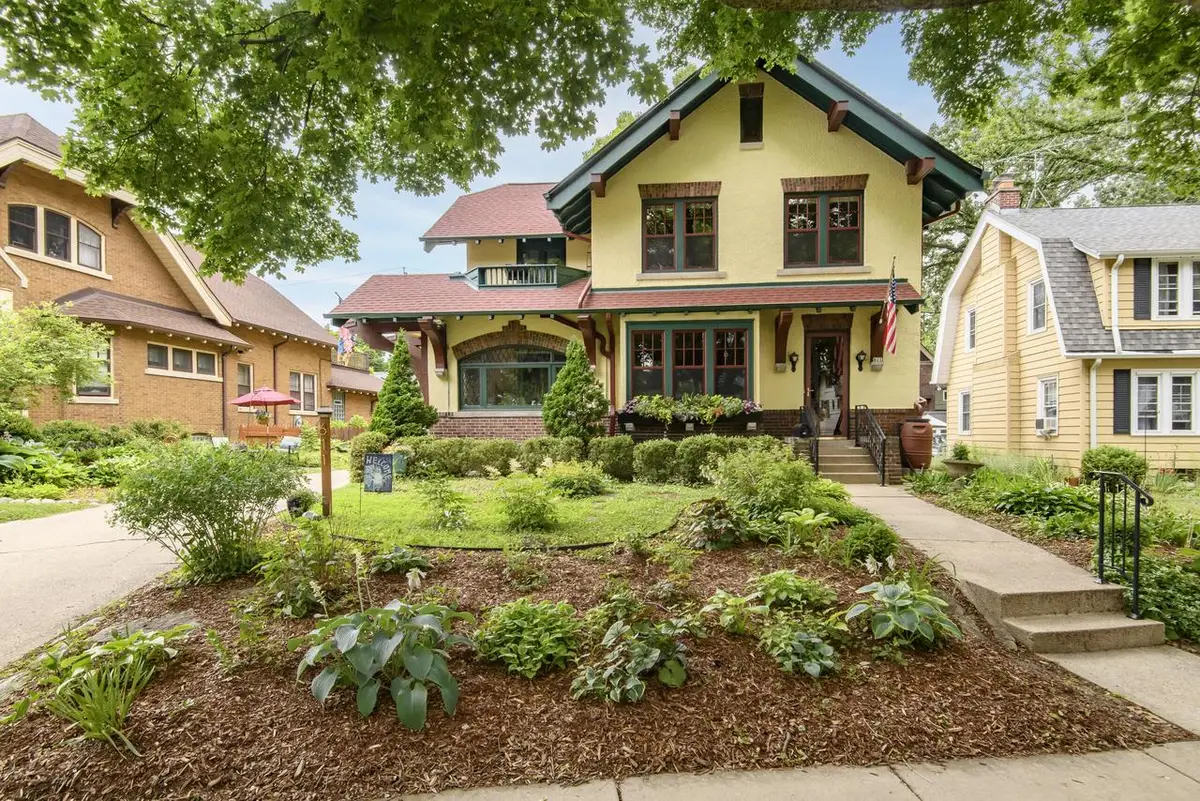 611 N 50th STREET, Milwaukee, WI 53208 - #1