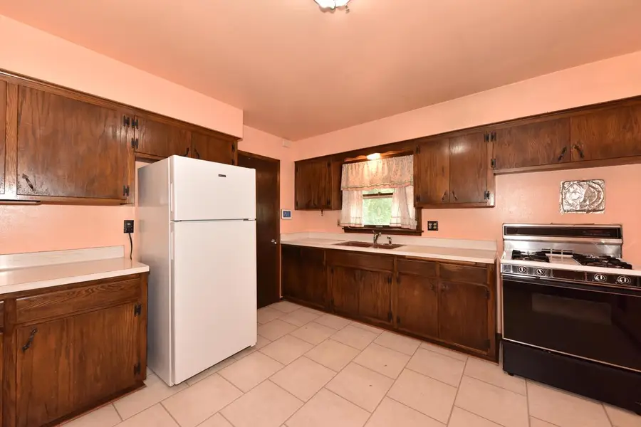 8615 W Petersik STREET, Milwaukee, WI 53224 - #3