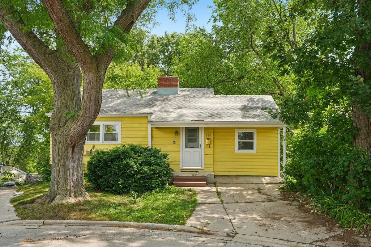 838 N 54th STREET, Milwaukee, WI 53208 - #1