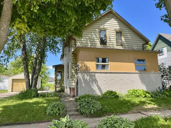 906 20th STREET, Two Rivers, WI 54241