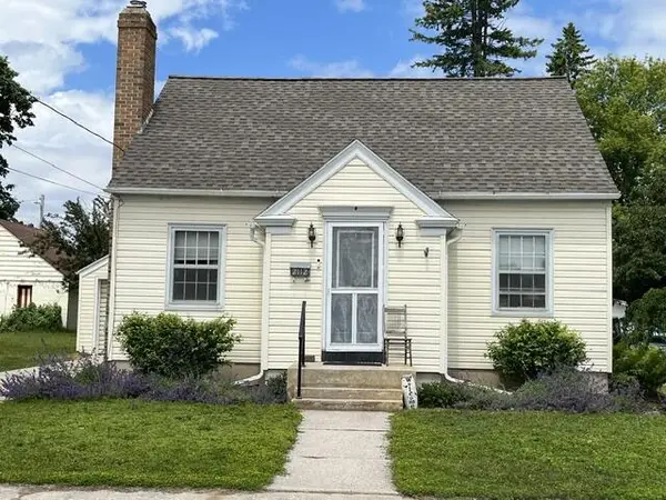 2112 30 STREET, Two Rivers, WI 54241