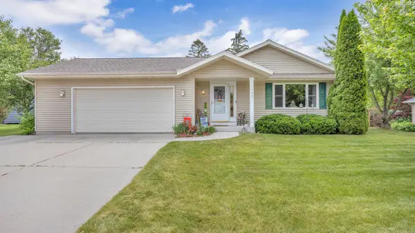 122 Foxglove LANE, Sheboygan Falls, WI 53085