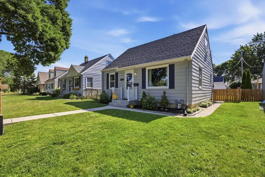 3406 N 87th STREET, Milwaukee, WI 53222 - #2