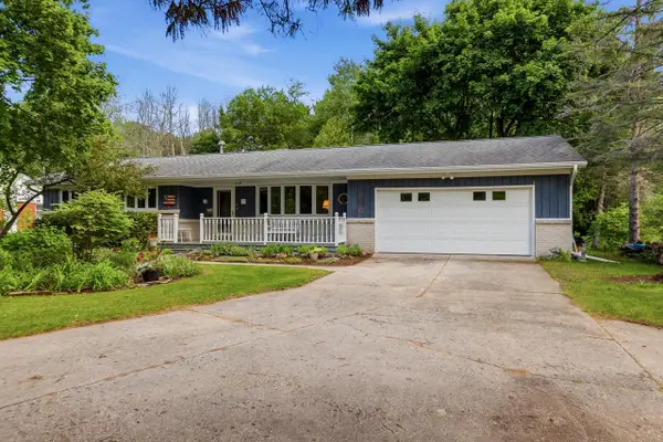 7423 Maple LANE, Two Rivers, WI 54241