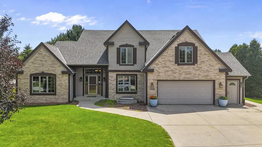 13600 W Eagle Trace TRACE, New Berlin, WI 53151 - #2