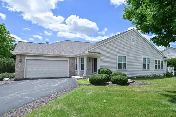 N57W24093 N Sycamore CIRCLE, Sussex, WI 53089