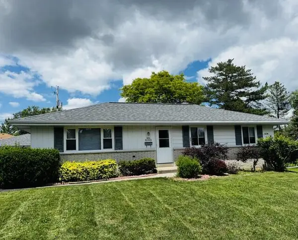 N92W17274 Forest DRIVE, Menomonee Falls, WI 53051