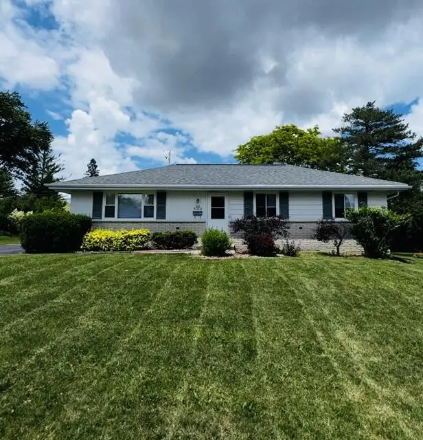 N92W17274 Forest DRIVE, Menomonee Falls, WI 53051 - #2