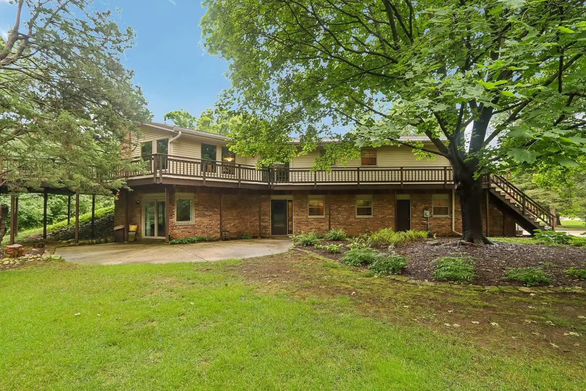 N40W32786 Wildwood LANE, Nashotah, WI 53058 - #1