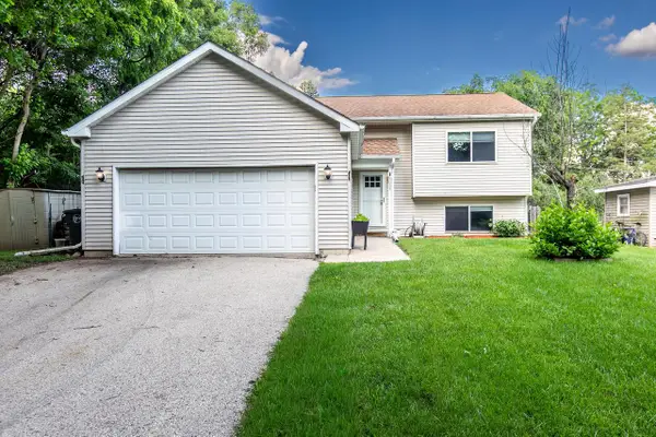 9033 271st AVENUE, Salem, WI 53168