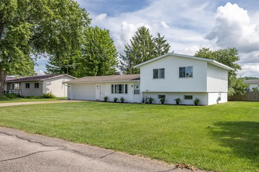 403 Mourning Dove STREET, Rockland, WI 54653 - #2