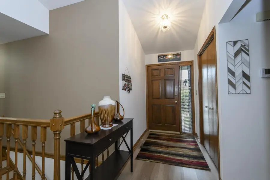 W178N9858 Riversbend CIRCLE E #D-95, Germantown, WI 53022 - #2