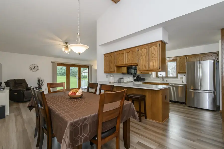 W178N9858 Riversbend CIRCLE E #D-95, Germantown, WI 53022 - #3