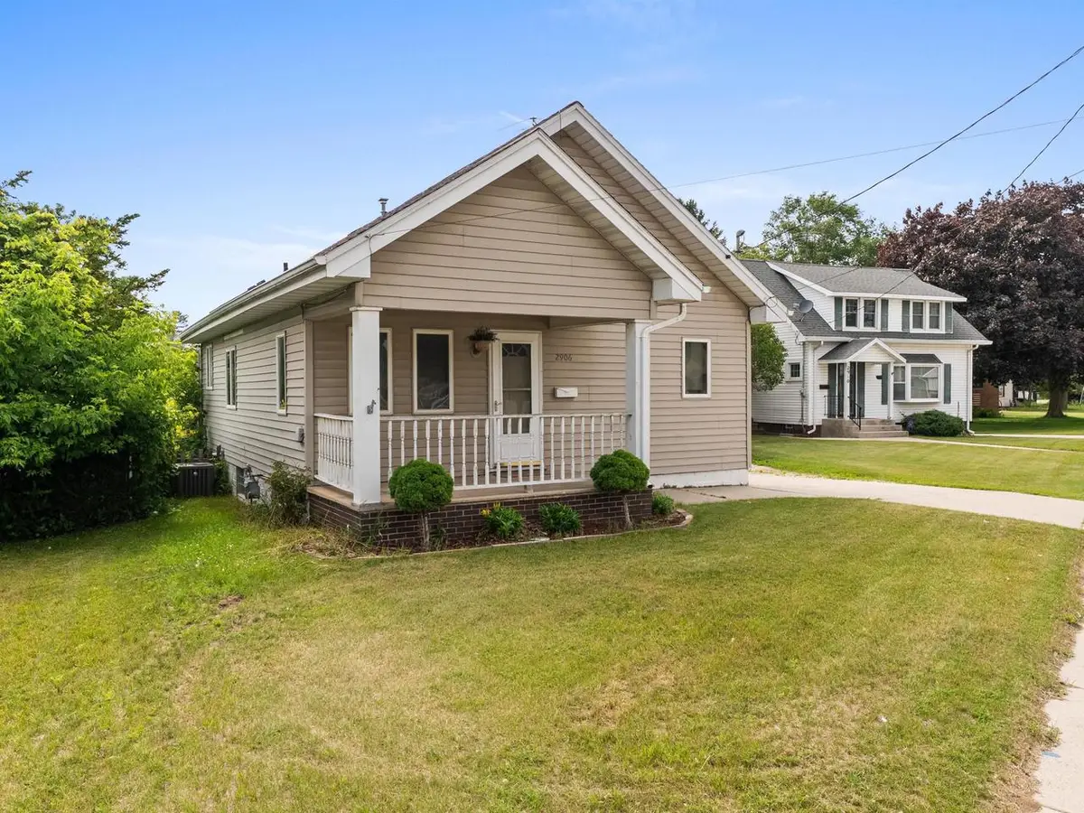 2906 Forest AVENUE, Two Rivers, WI 54241 - #1