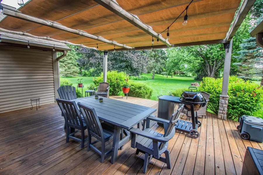 W273S2261 Drumlin DRIVE, Waukesha, WI 53188 - #3