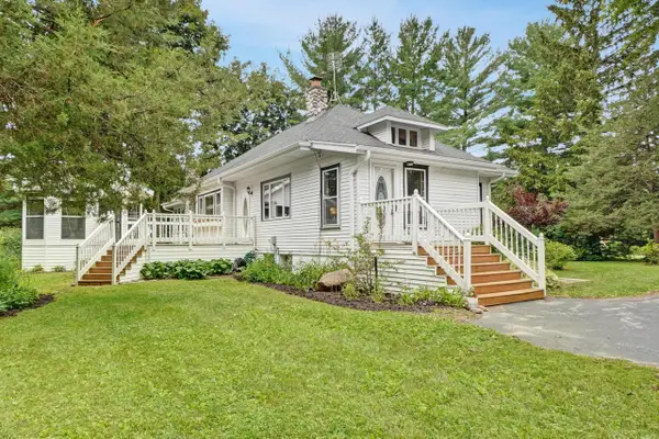 156 Felix STREET, Wales, WI 53183