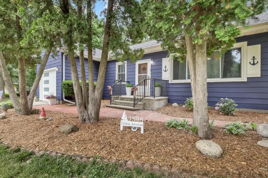 2598 Tilden AVENUE, Delavan, WI 53115 - #2