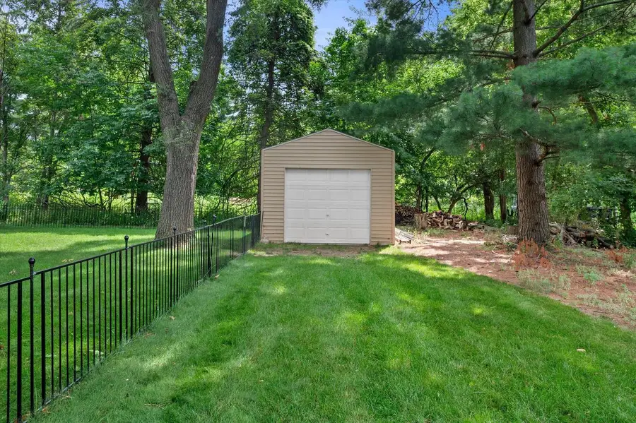 928 Mill ROAD, Delafield, WI 53018 - #2