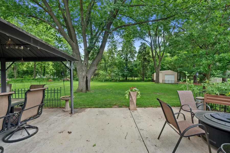 928 Mill ROAD, Delafield, WI 53018 - #3