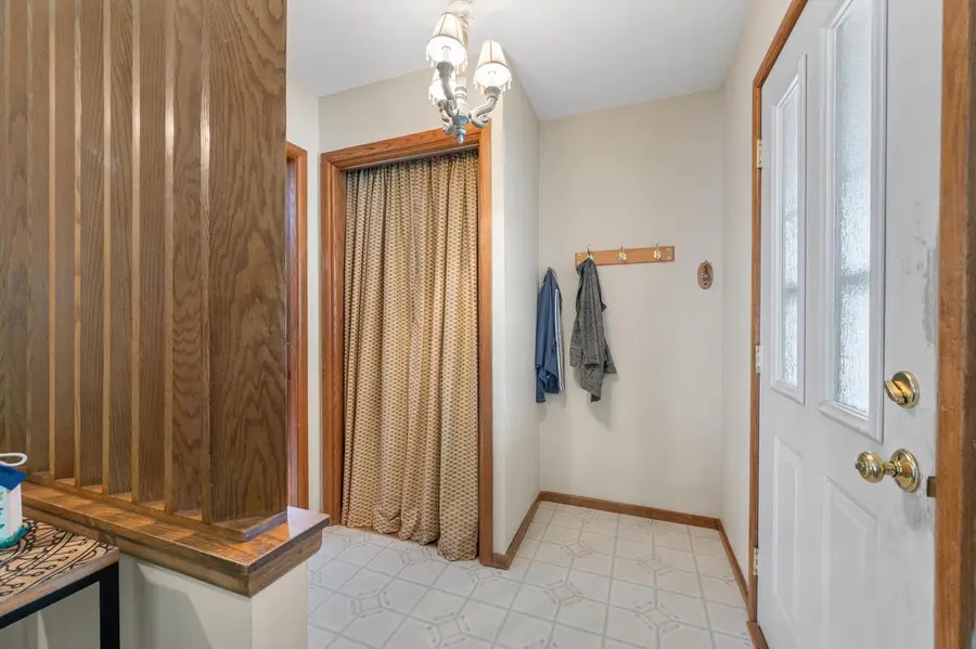 1826 Dewitt COURT, Waukesha, WI 53186 - #3