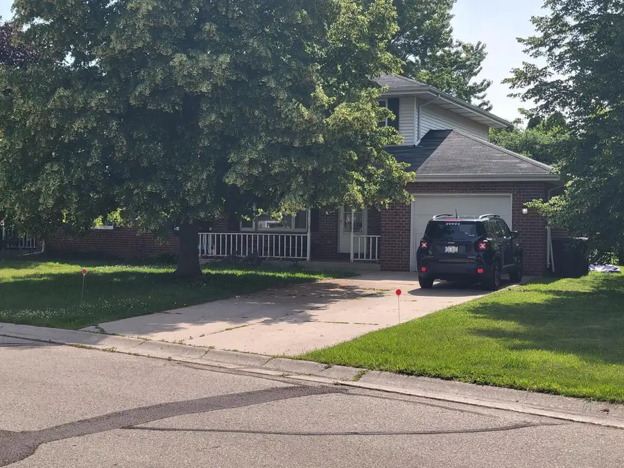 405 Foxmead DRIVE #715, Waterford, WI 53185 - #2