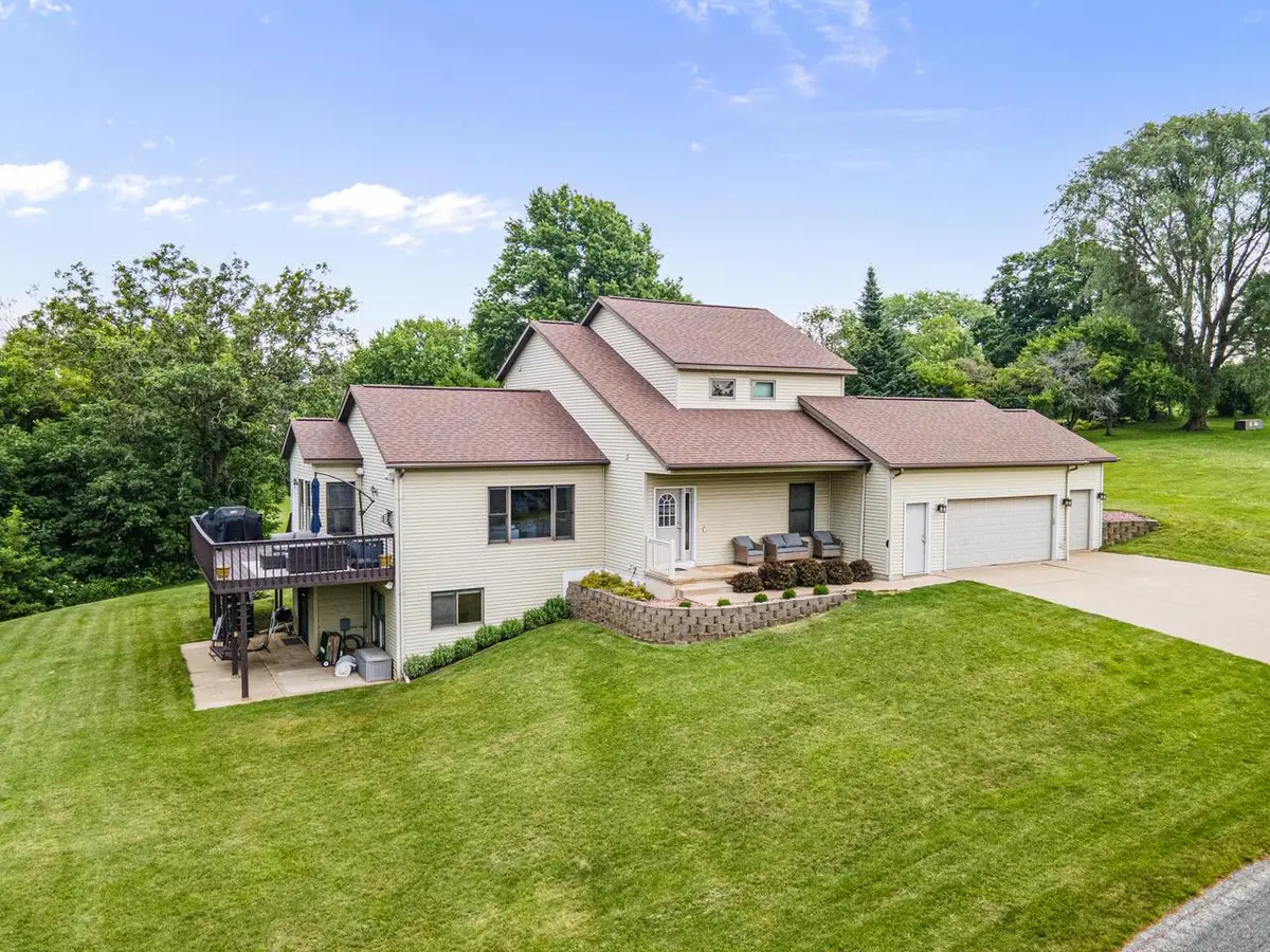 W4988 Mclaren ROAD, La Crosse, WI 54601 - #1