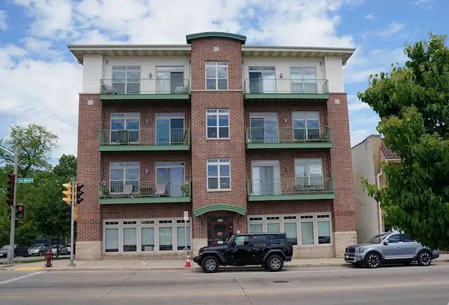 5128 W Bluemound ROAD #201, Milwaukee, WI 53208 - #1