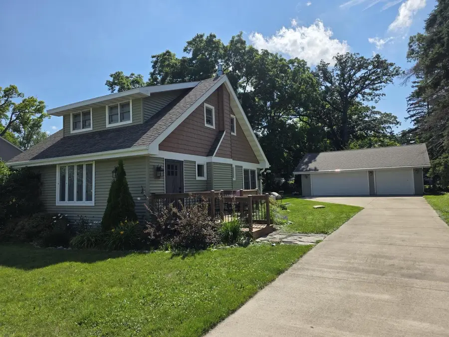 4117 Lake AVENUE, Delavan, WI 53115 - #2