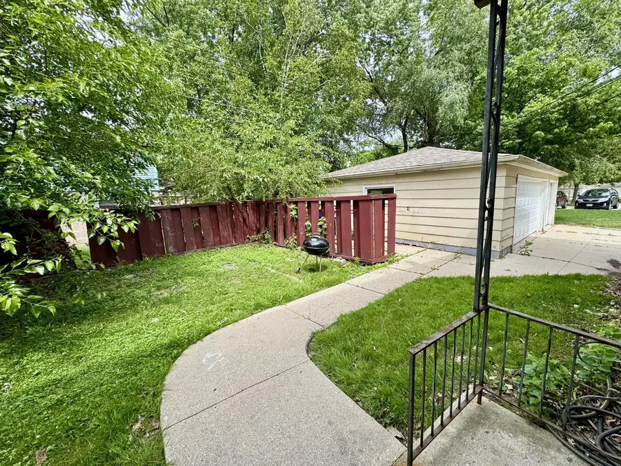 7328 W Honey Creek DRIVE, Milwaukee, WI 53219 - #3