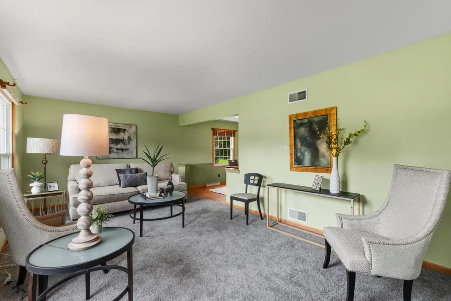 4590 S Regal DRIVE, New Berlin, WI 53151 - #2