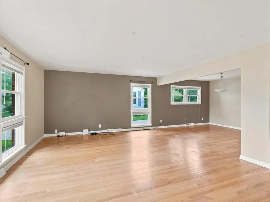 3334 N 98th STREET, Milwaukee, WI 53222 - #3