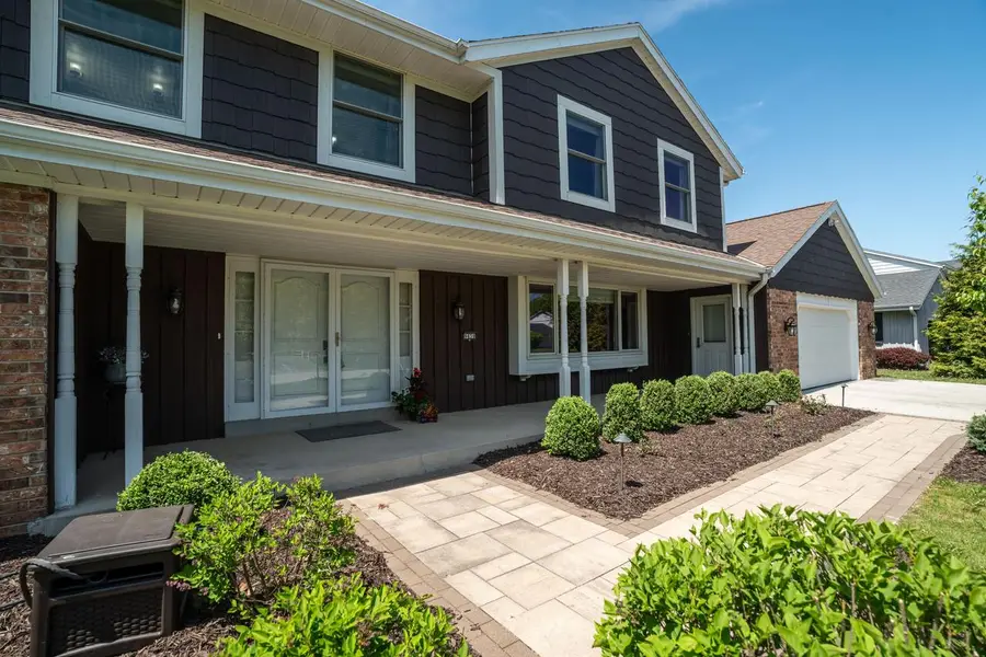 9439 N Broadmoor ROAD, Bayside, WI 53217 - #3