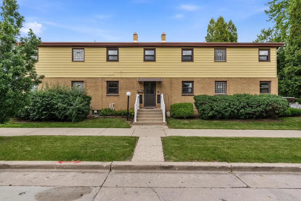 4031 W Morgan AVENUE, Milwaukee, WI 53221 - #1