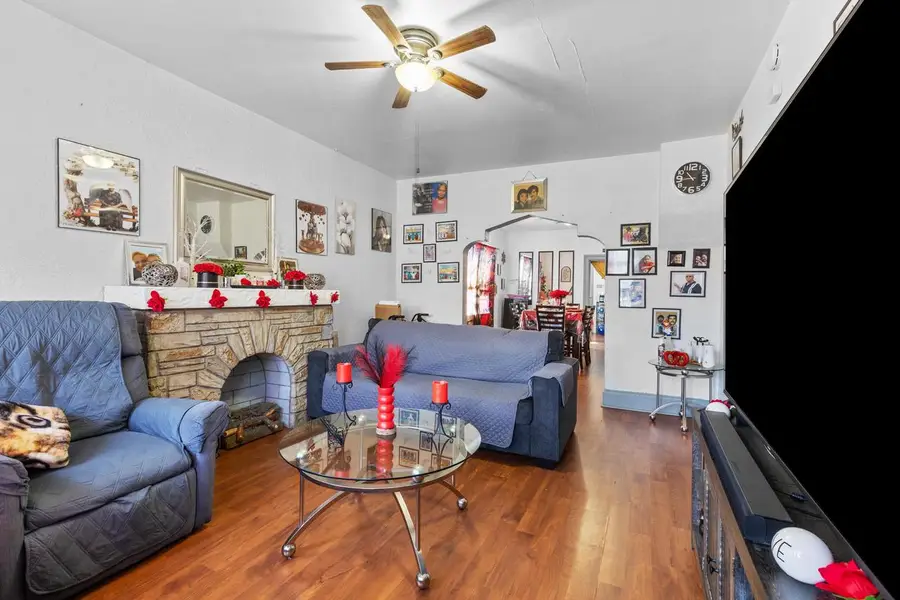 1707 W Burnham STREET, Milwaukee, WI 53204 - #2