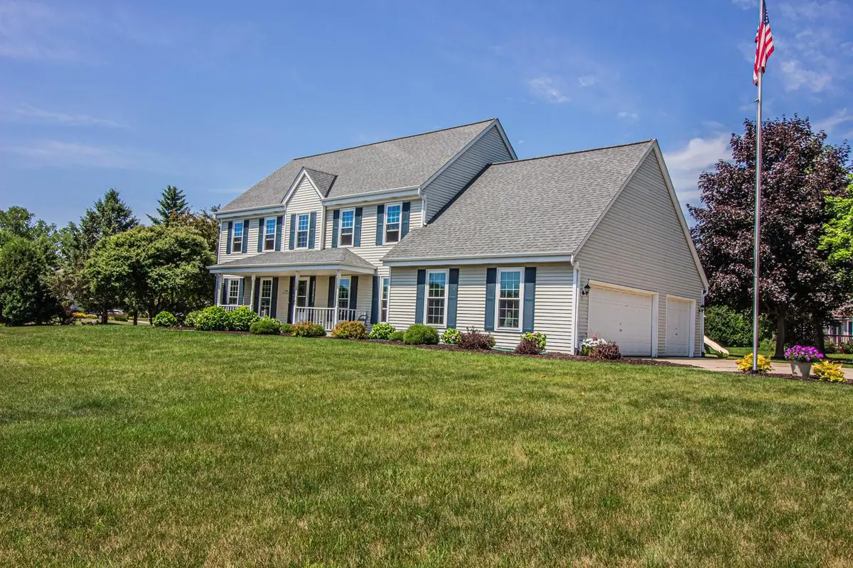 W196N11351 Shadow Wood DRIVE, Germantown, WI 53022 - #1