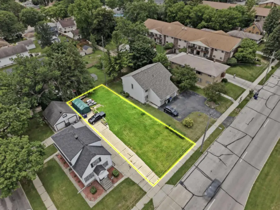 8011 W OKLAHOMA AVENUE, Milwaukee, WI 53219 - #2