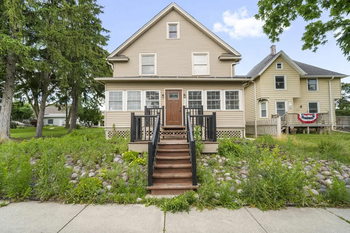 N88W16226 Park BOULEVARD, Menomonee Falls, WI 53051 - #1