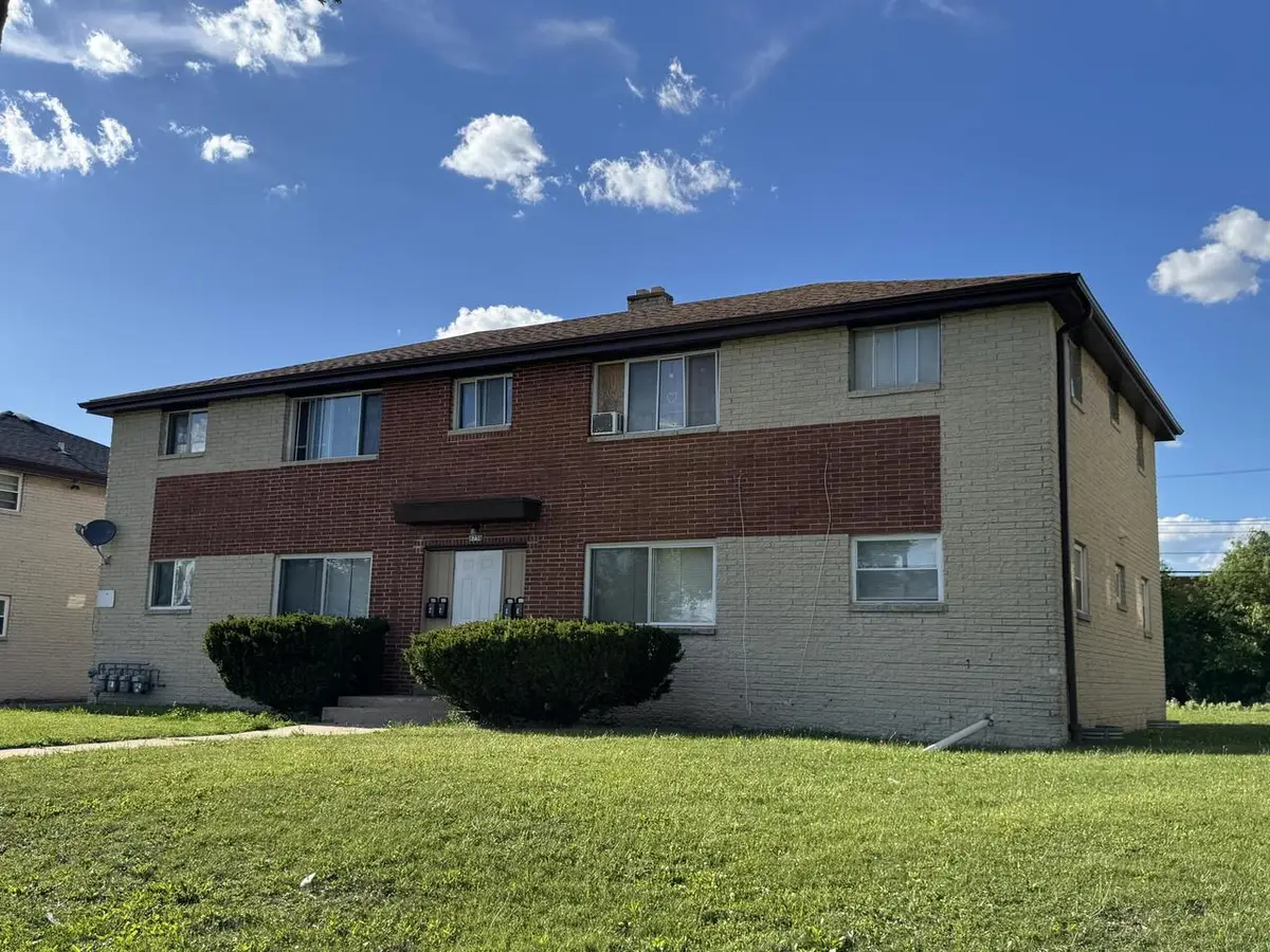 8754 W Carmen AVENUE, Milwaukee, WI 53225 - #1