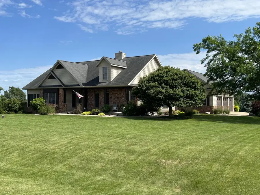 4730 N Catawba DRIVE, Milton, WI 53563 - #2