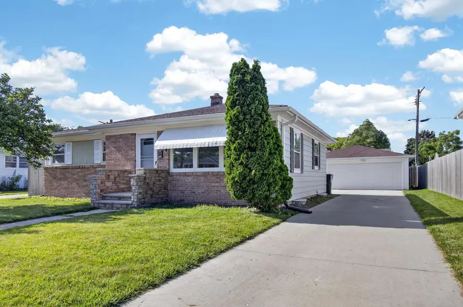 1008 Saxony DRIVE, Racine, WI 53402 - #2