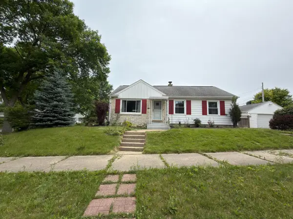 7501 W Vienna COURT, Milwaukee, WI 53216